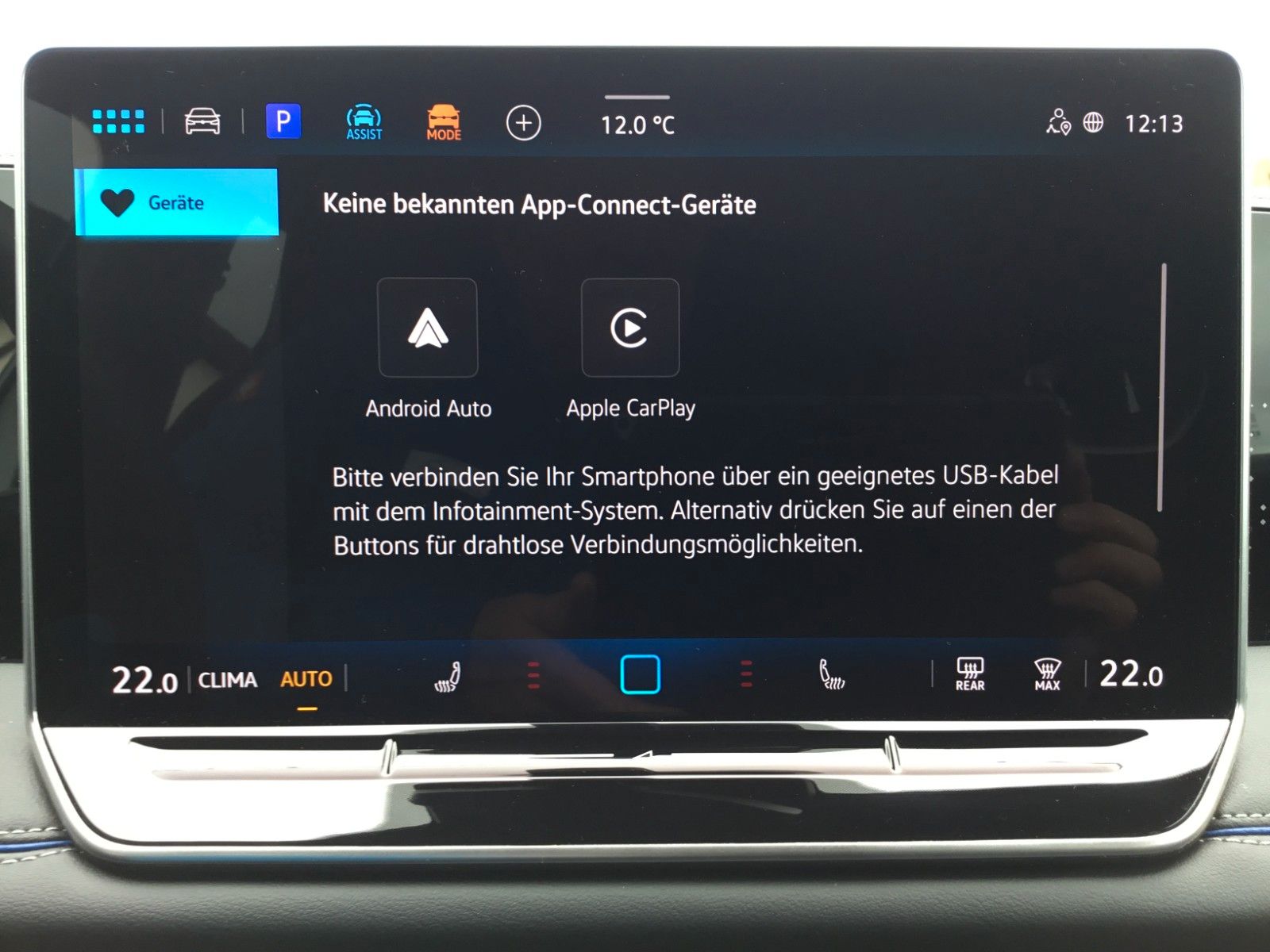 Fahrzeugabbildung Volkswagen Tiguan 1.5 eTSI DSG R-Line+AHK+19"+LED+Navi