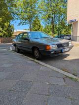 Audi 100 Typ 44 Oldtimer - Audi 100: Typ 44