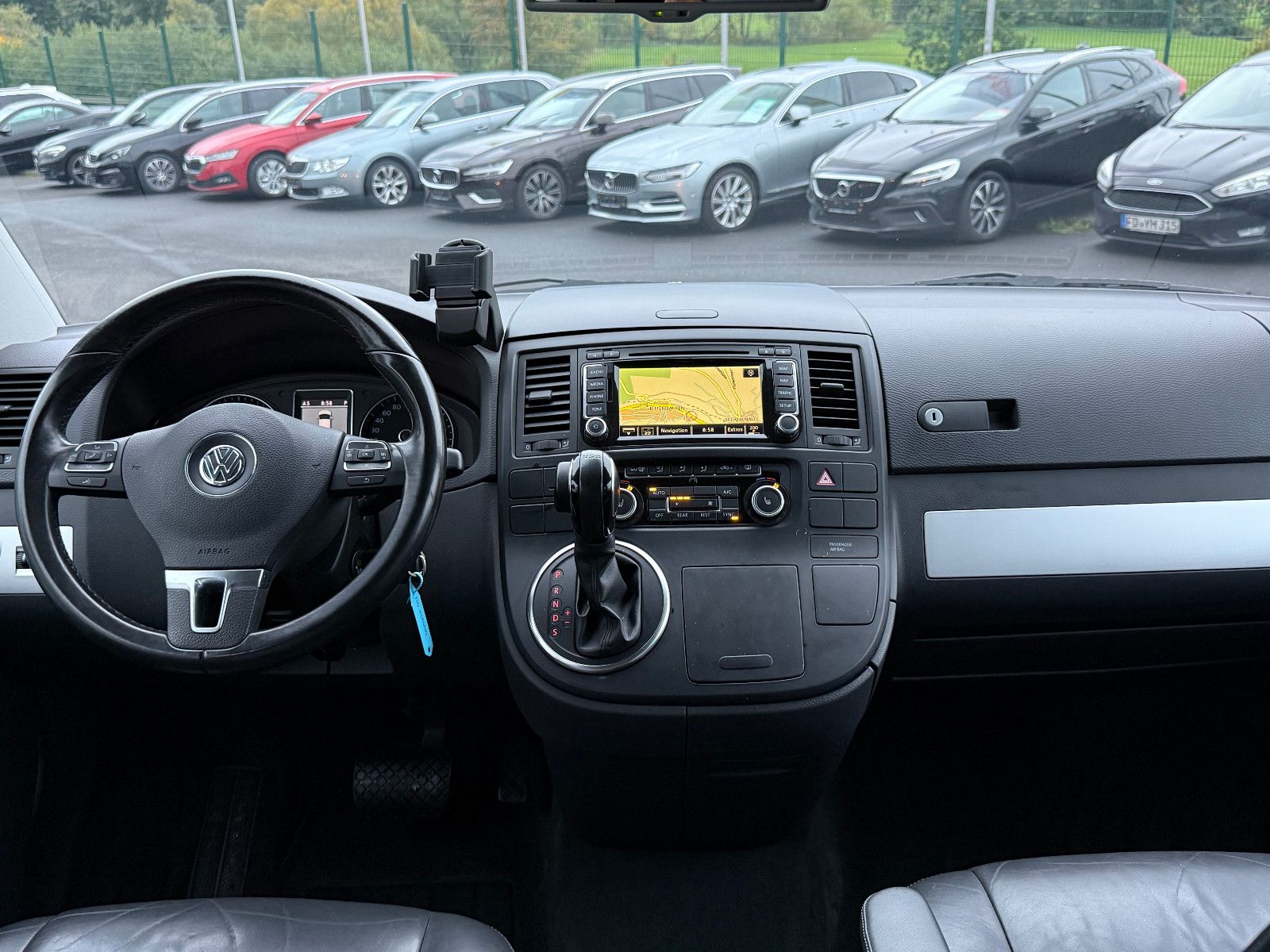 Fahrzeugabbildung Volkswagen T5 Multivan TDI DSG Highline AHK GRA Navi Kamera