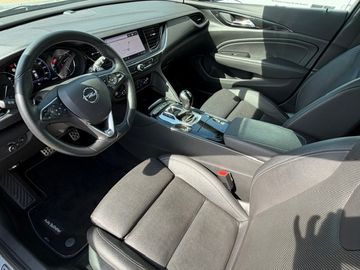Opel Insignia - 8