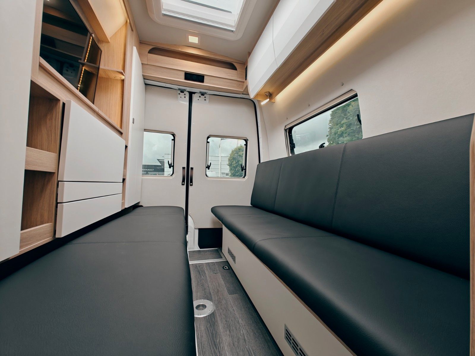 Fahrzeugabbildung Frankia YUCON 7.0 4x4 LOUNGE X by palmo