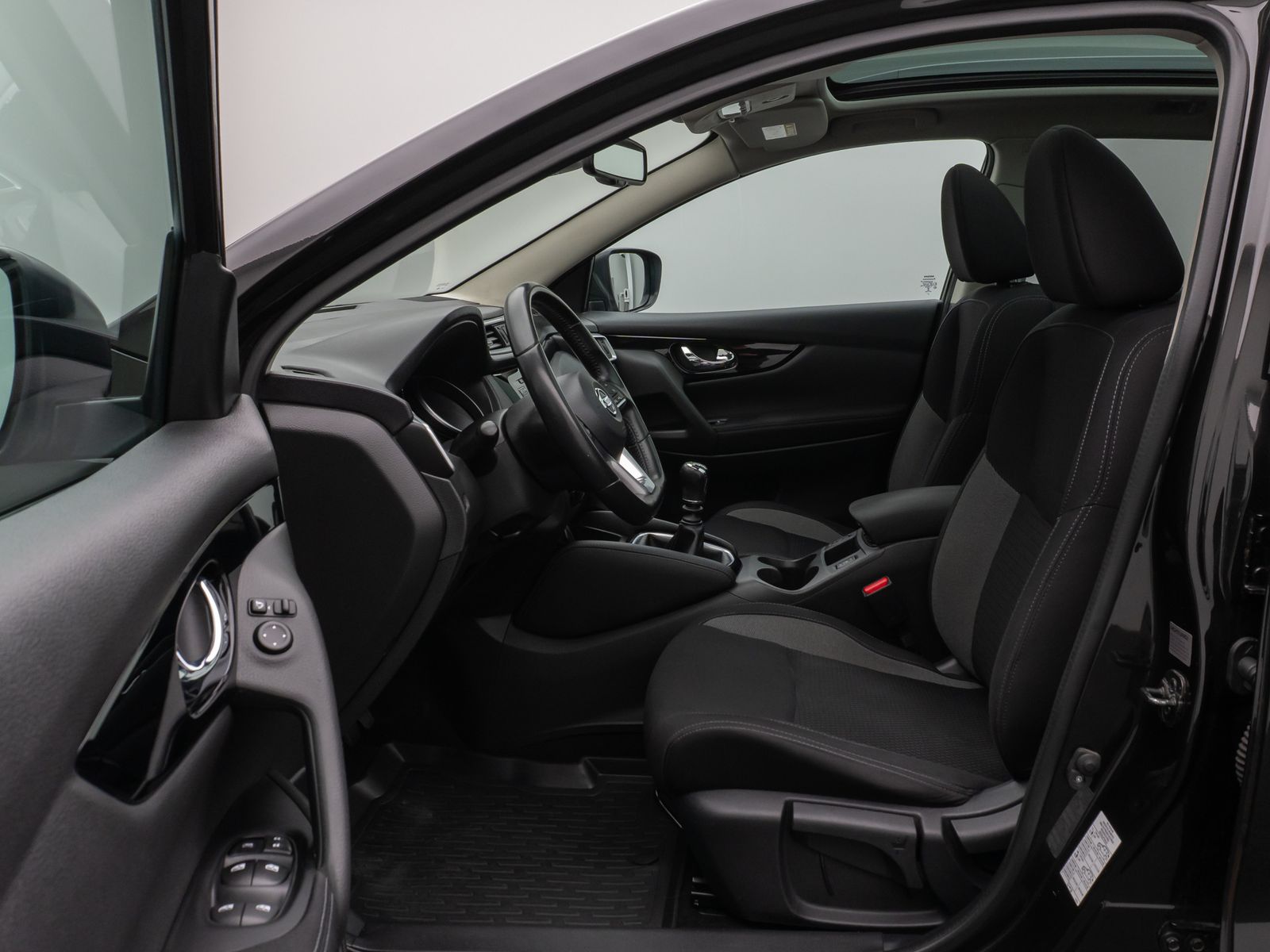 Fahrzeugabbildung Nissan Qashqai Acenta Panorama Kamera DAB Navi Xenon