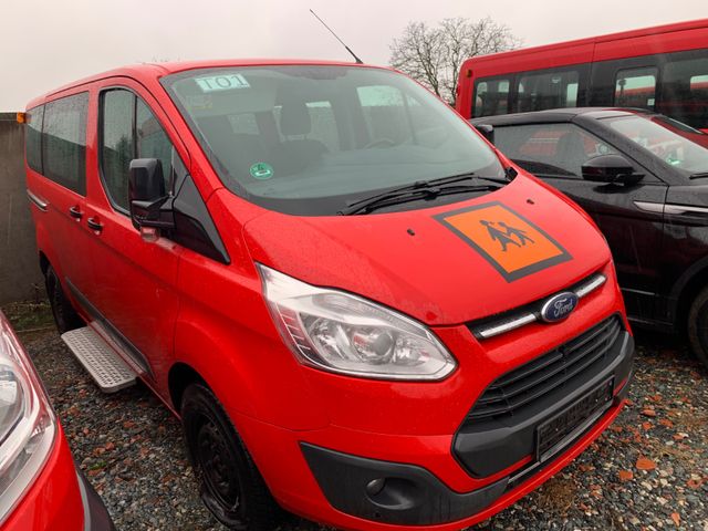 Ford Transit Custom Trend 9 Sitze Turboladerschaden