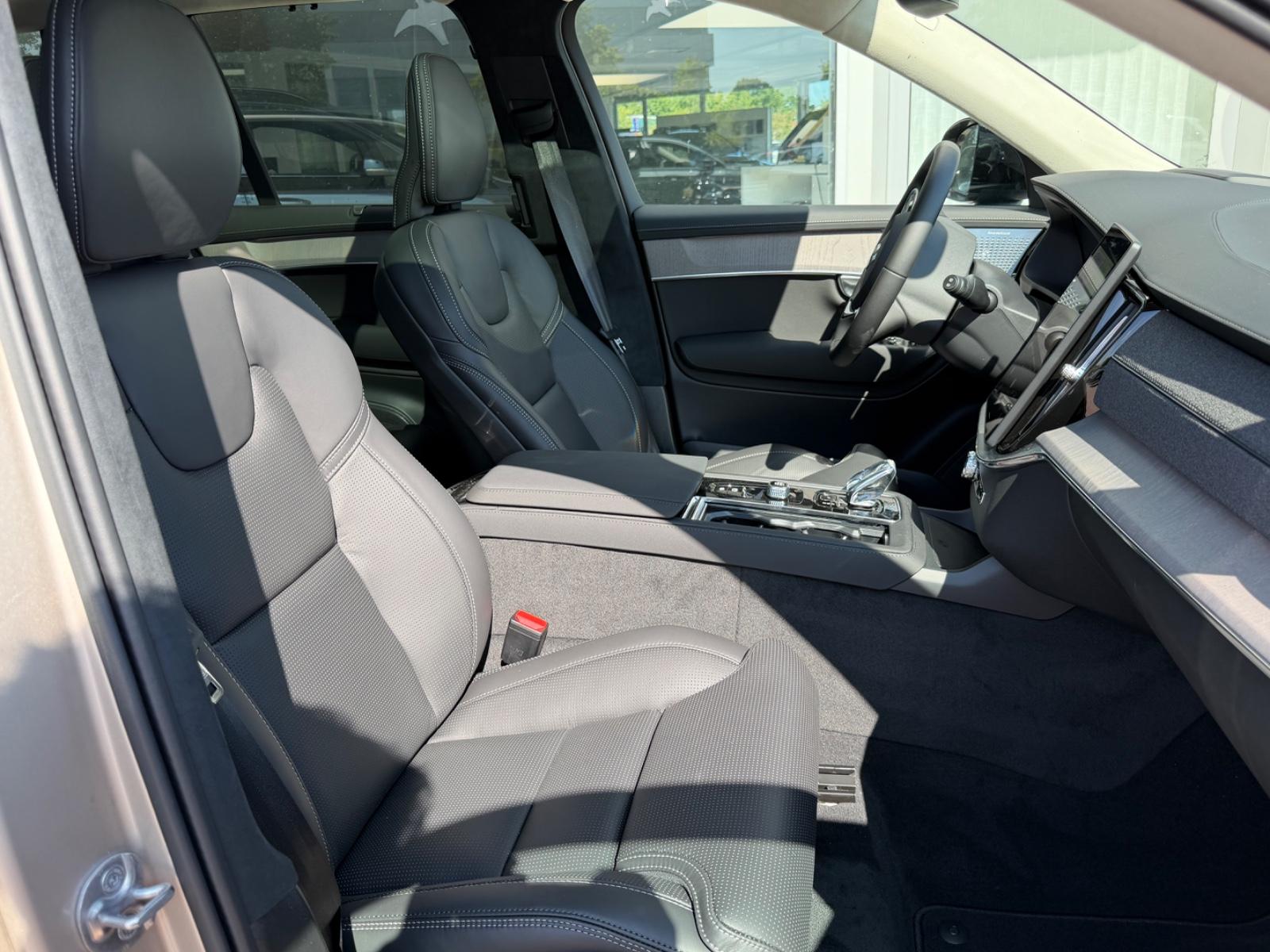 Volvo XC90 T8 AWD Ultra Dark Auto