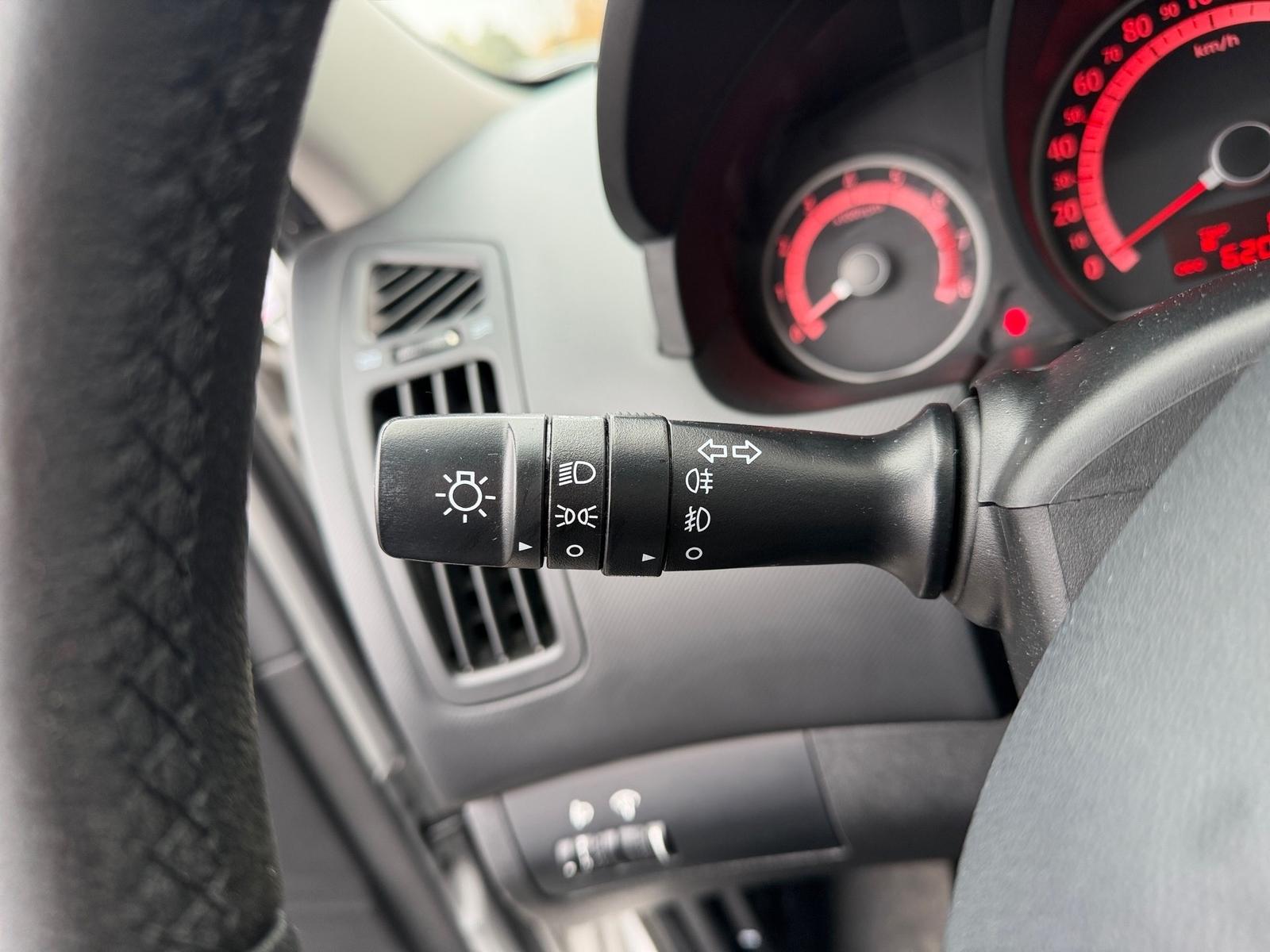 Kia cee'd 2013 — photo 19