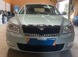 Skoda Octavia Lim. Elegance-DACH-LEDER-XENON-KLIMA - Skoda Octavia: Grün