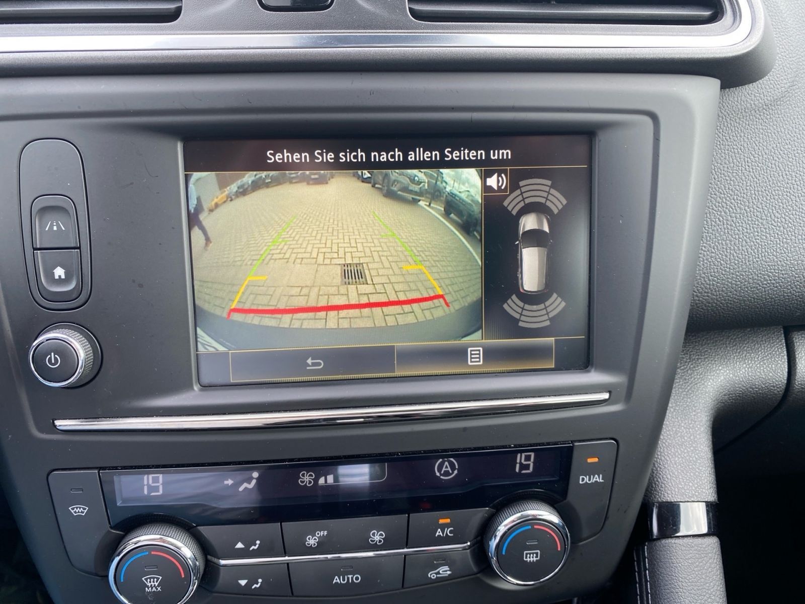 Fahrzeugabbildung Renault Kadjar 1.2 TCe 130 Automatik Limited *NAV*KAMERA
