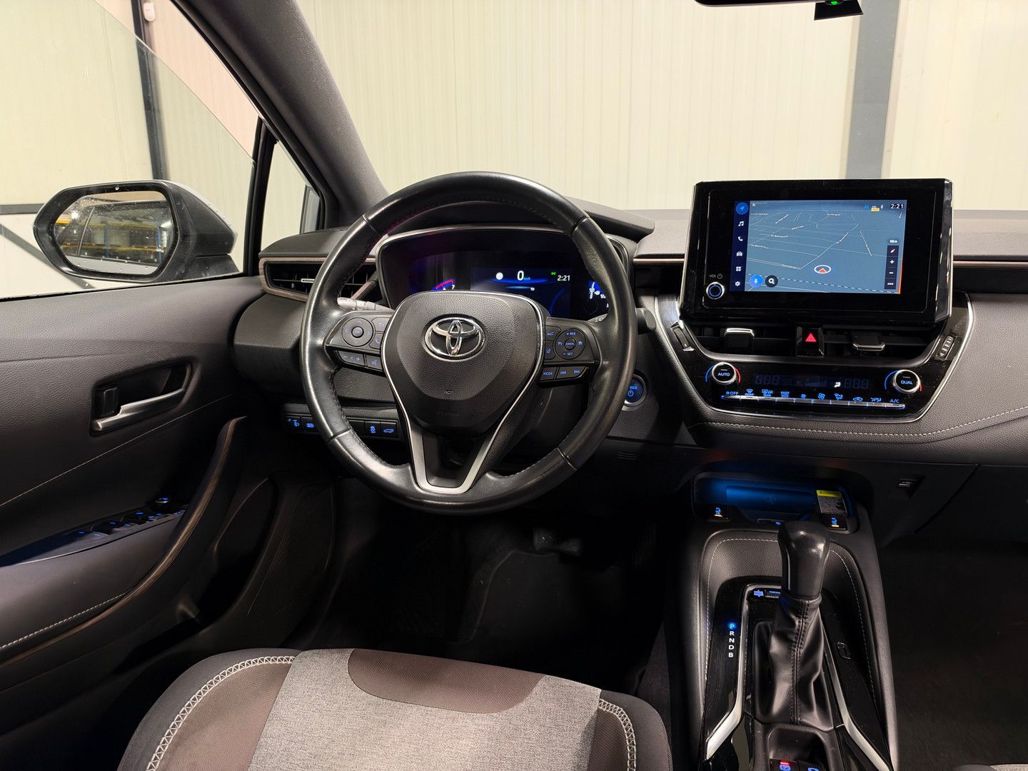Toyota Corolla Touring Sports 1.8 Hybrid Aut | Trek | N imagem 3