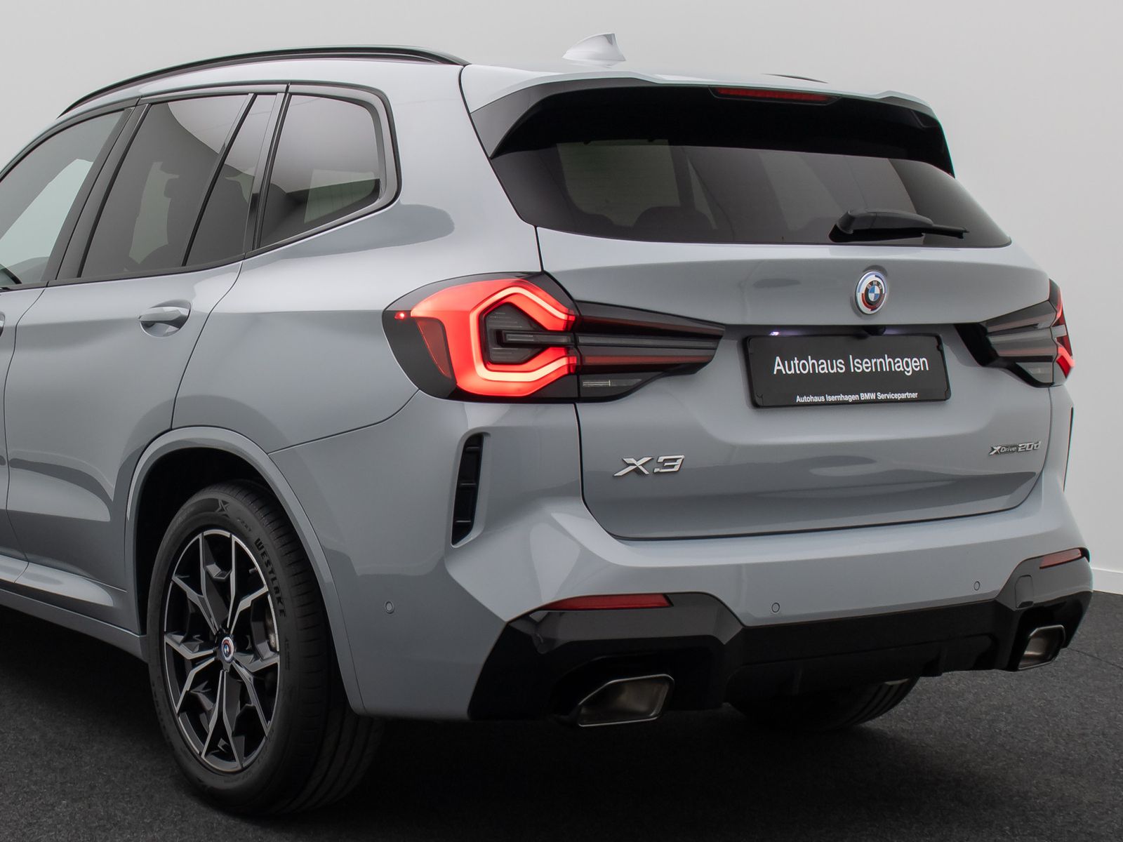 Fahrzeugabbildung BMW X3 xD20d M Sport HUD DAB H/K AHK Komfort 19Zoll