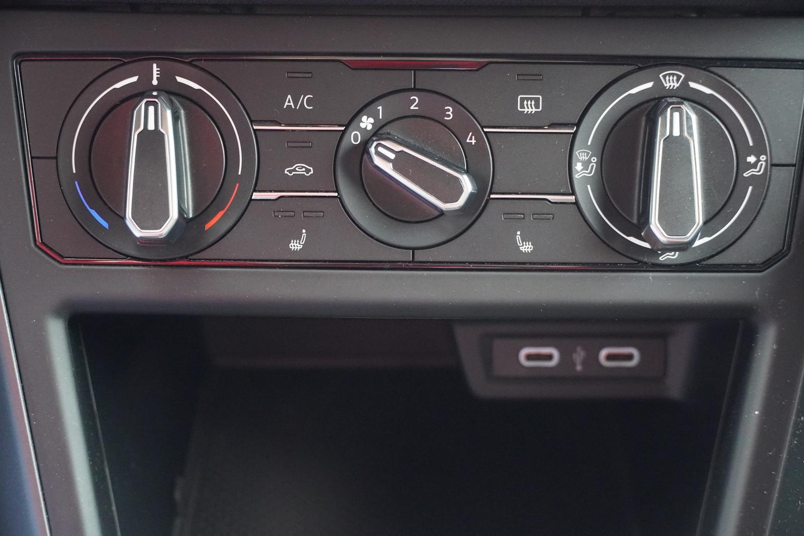 Volkswagen Taigo 1.0 R-Line LED Sitzheizung Kamera Navi DAB, миниатюра 20
