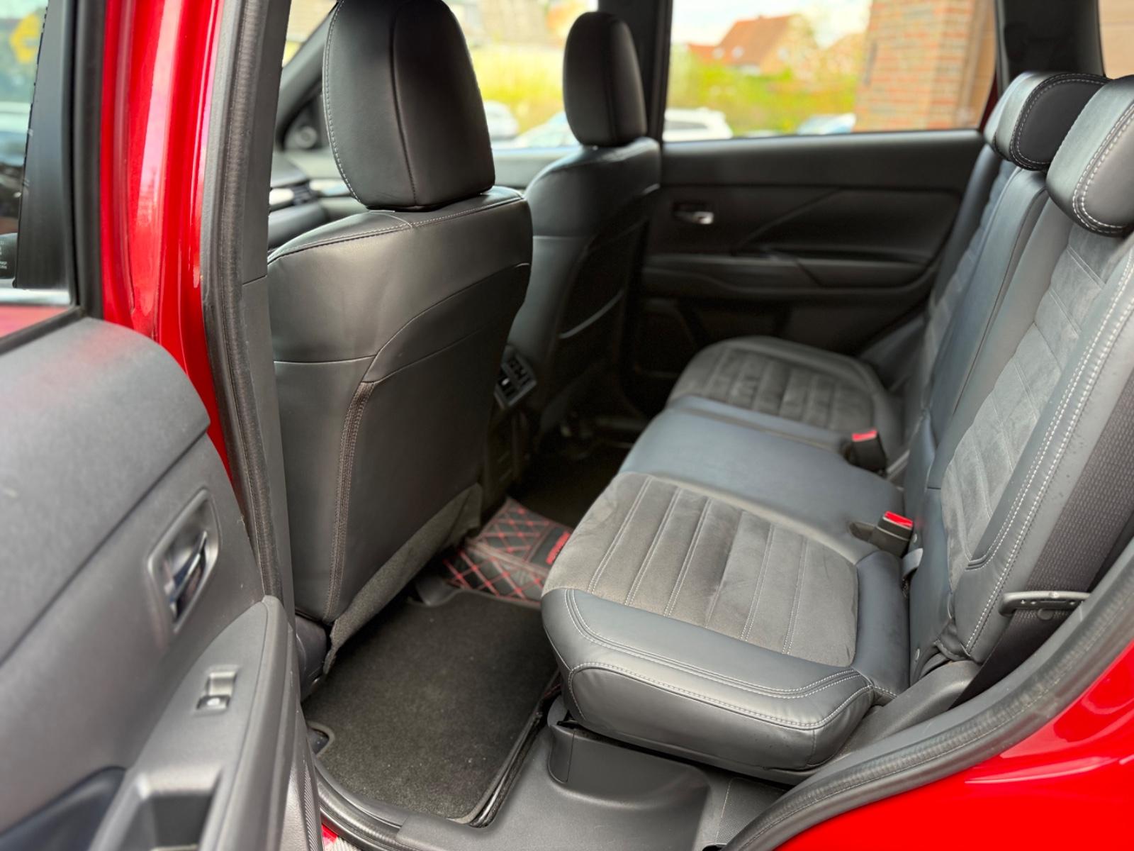 Mitsubishi Outlander 2.0CVT Active+ I LED I KAM I AHK