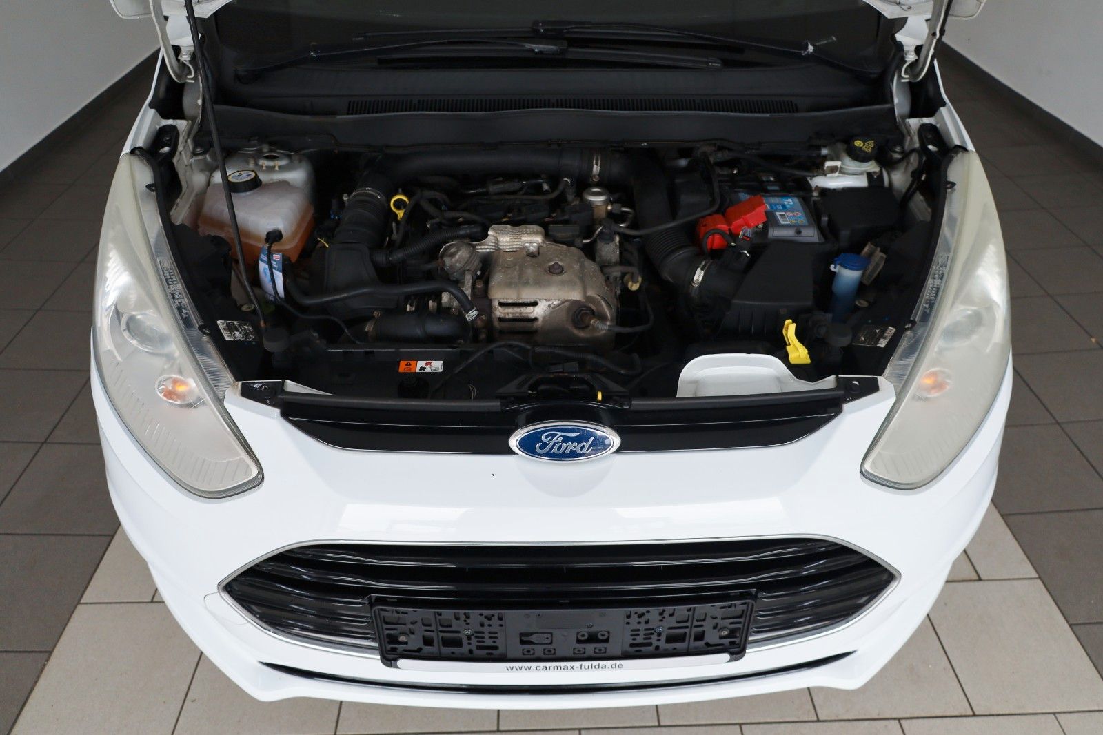 Fahrzeugabbildung Ford B-MAX Titanium SH, Cool & Sound-Paket 3,SR+WR
