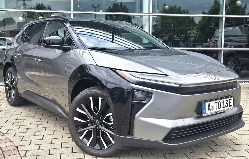 Image of Toyota bZ4X