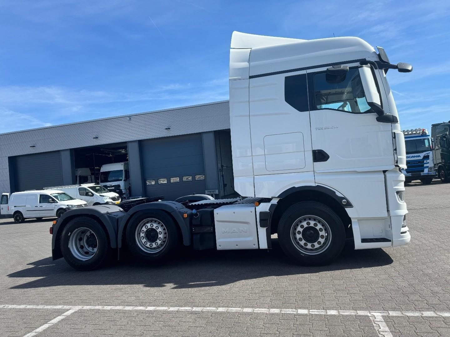 MAN TGX 26.510 lenk,lift,ret, topcondition ,265 tkm