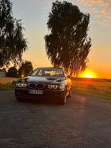 BMW E39 520i TÜV neu 12fach. bereift - gebrauchte BMW 520 aus dem Jahr 2002