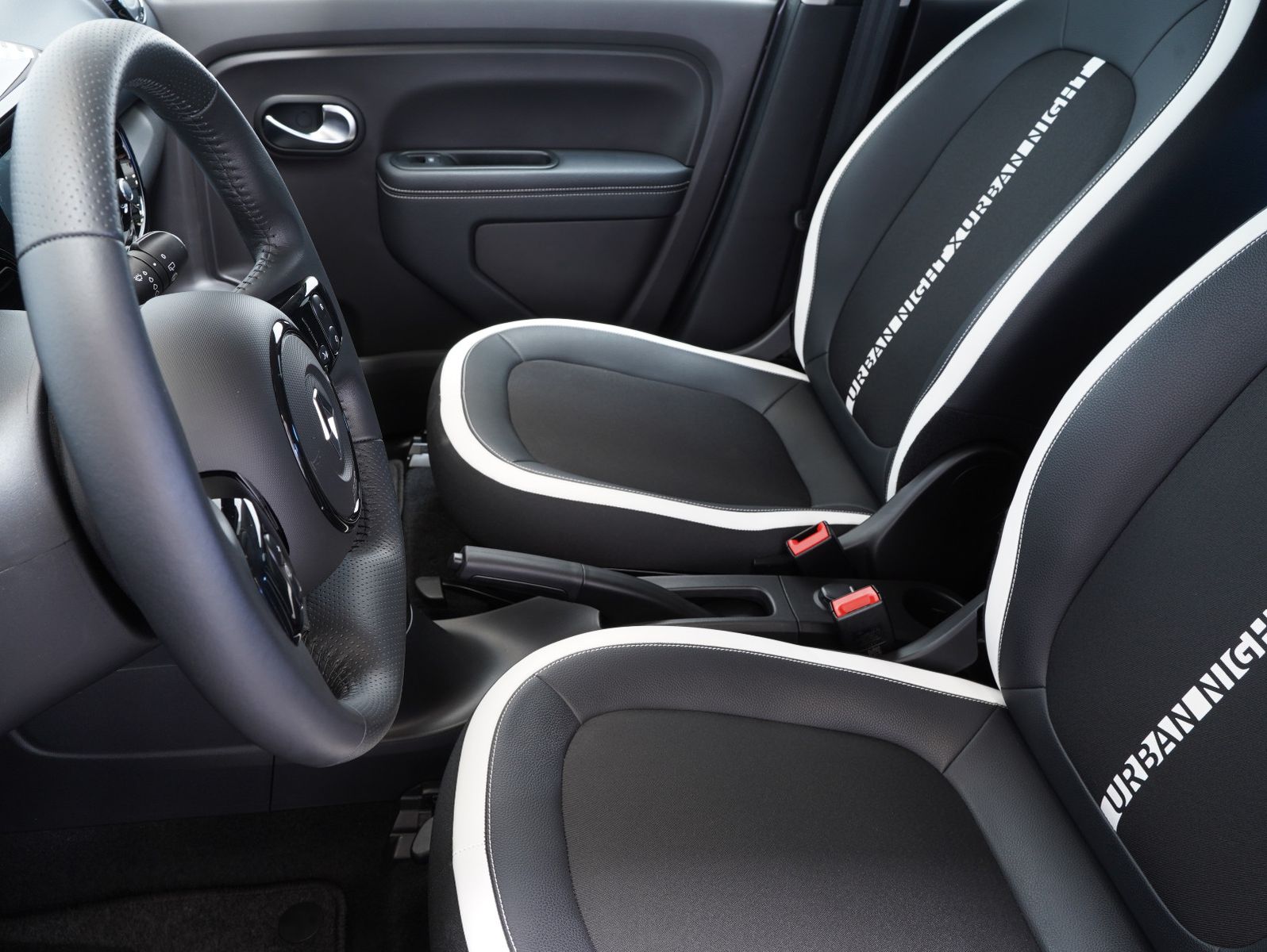 Fahrzeugabbildung Renault Twingo Urban Night Electric