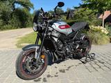 Yamaha XSR 900 - YAMAHA XSR 900
