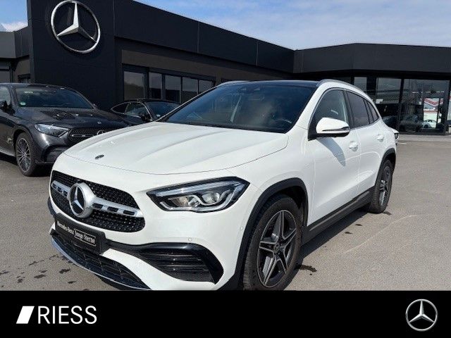 Mercedes-Benz GLA 250 AMG Sport Navi LED Pano Ambi 360 19''