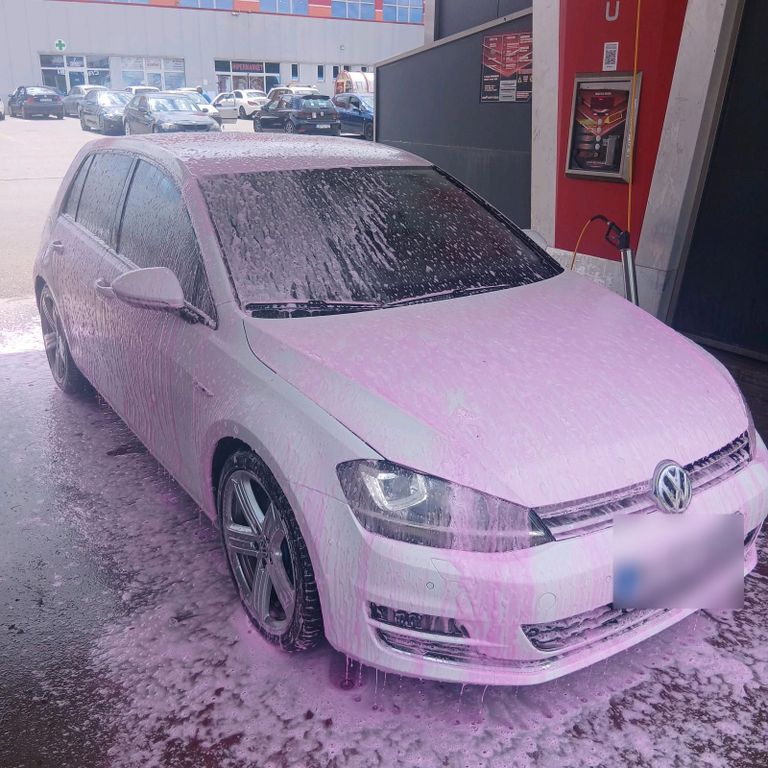 Image of Volkswagen Golf