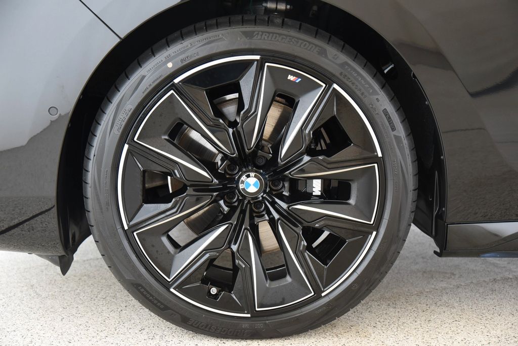 BMW 740
