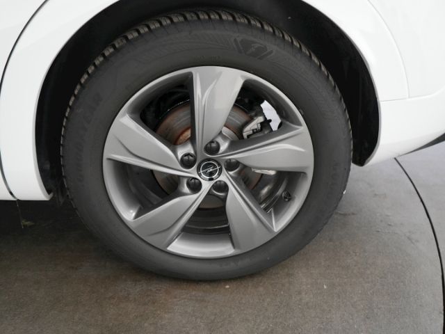 Grandland GSe PHEV 4X4 AT+AHK+NAVI+360 GRAD KAME