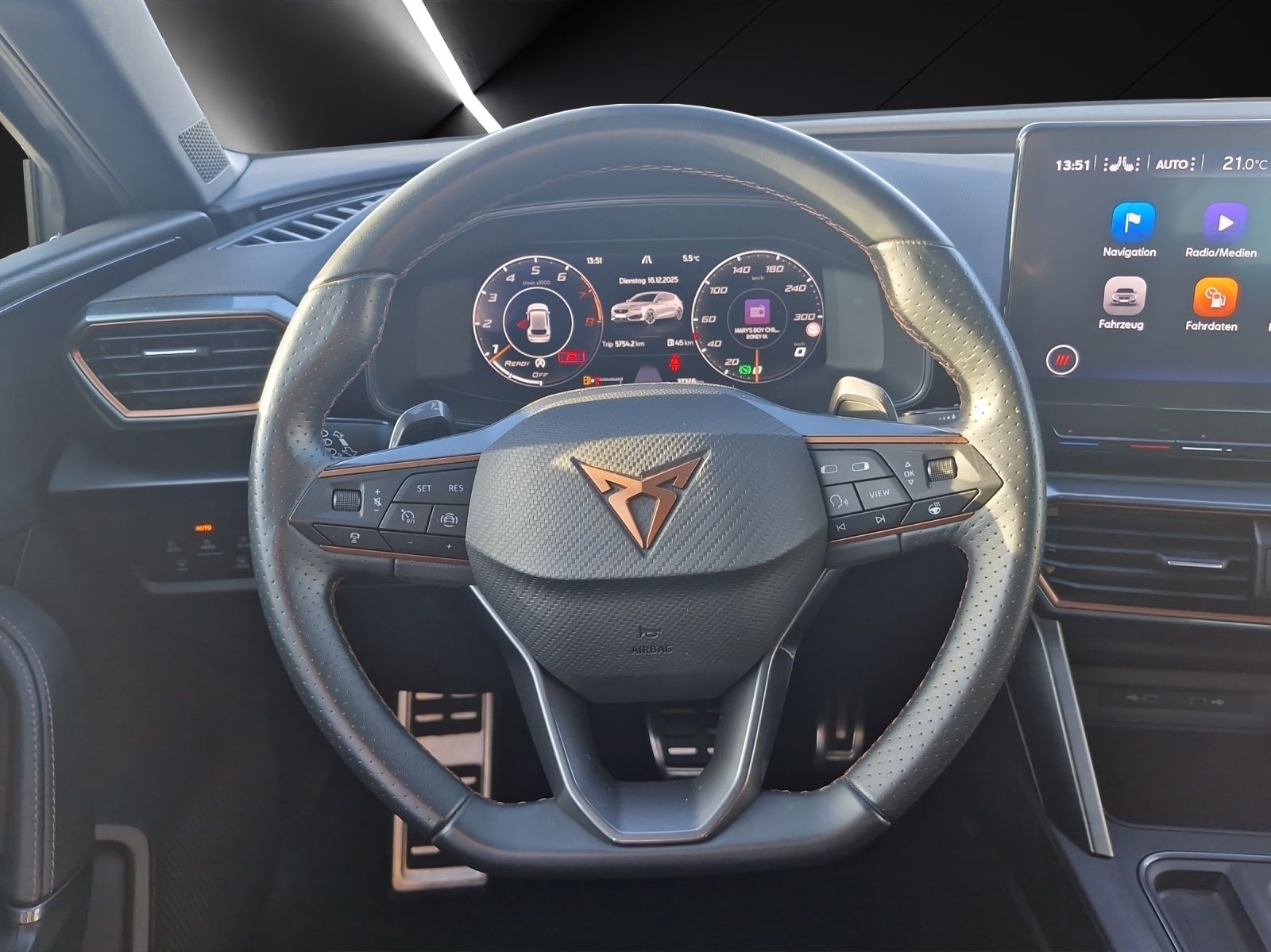 Fahrzeugabbildung CUPRA Leon VZ 2,0 TSI DSG ACC KAMERA NAVI LED