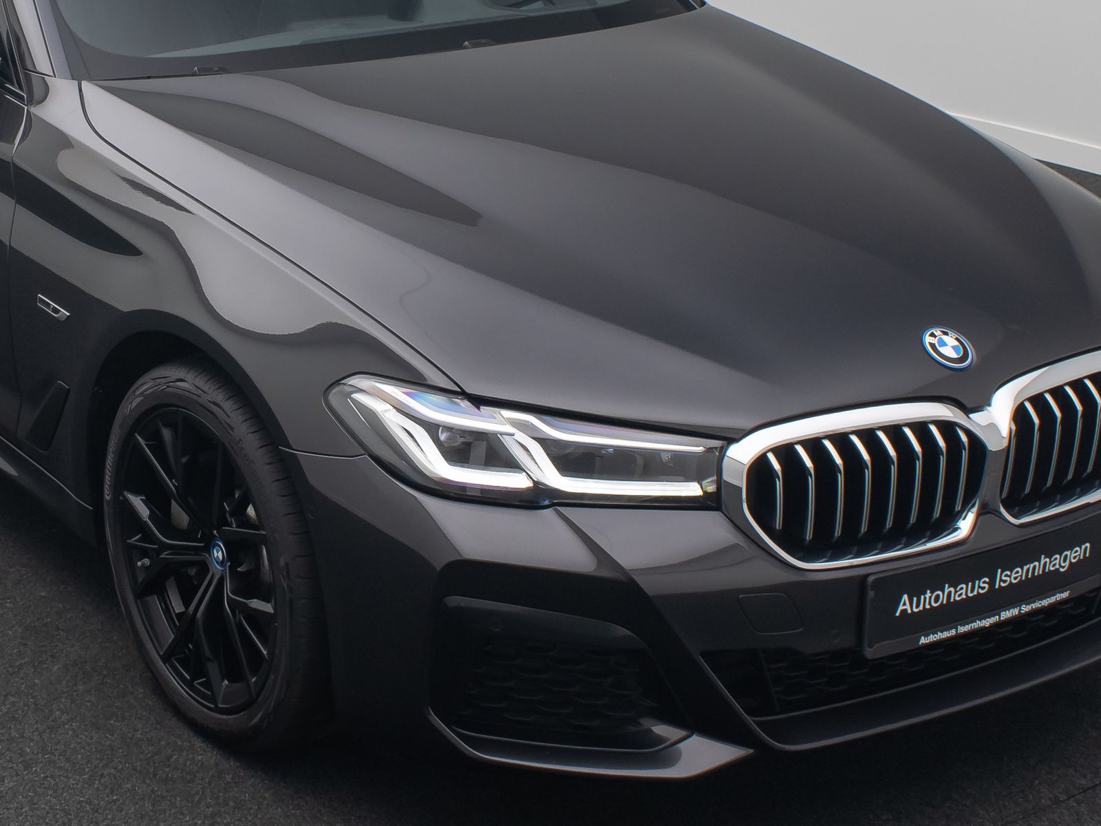 Fahrzeugabbildung BMW 530e M Sport Laser HUD DAB Komfort Alarm 19Zoll