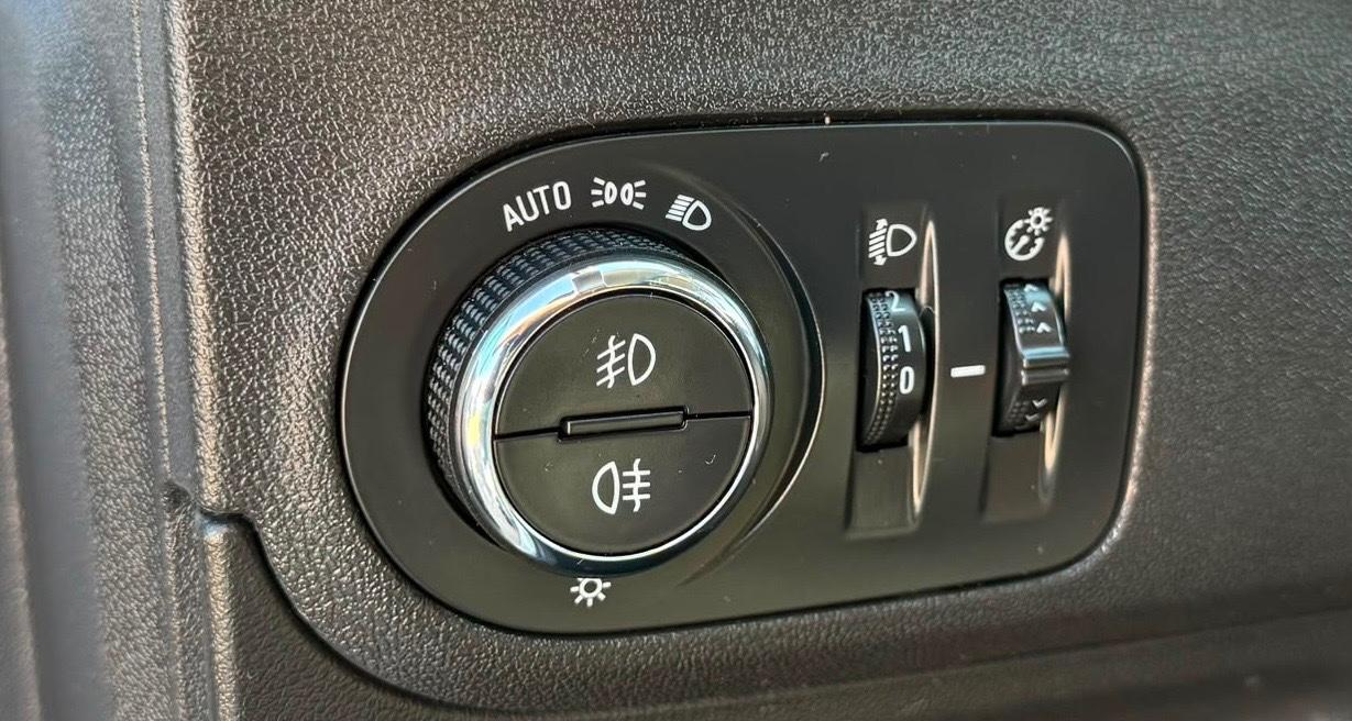 Opel Crossland (X) CarPlay PDC* Sitzheizung