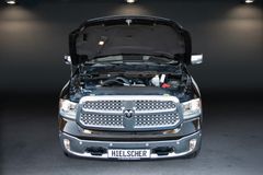 DODGE RAM 1500 5.7l V8 Laramie CrewCab - Unfallfrei
