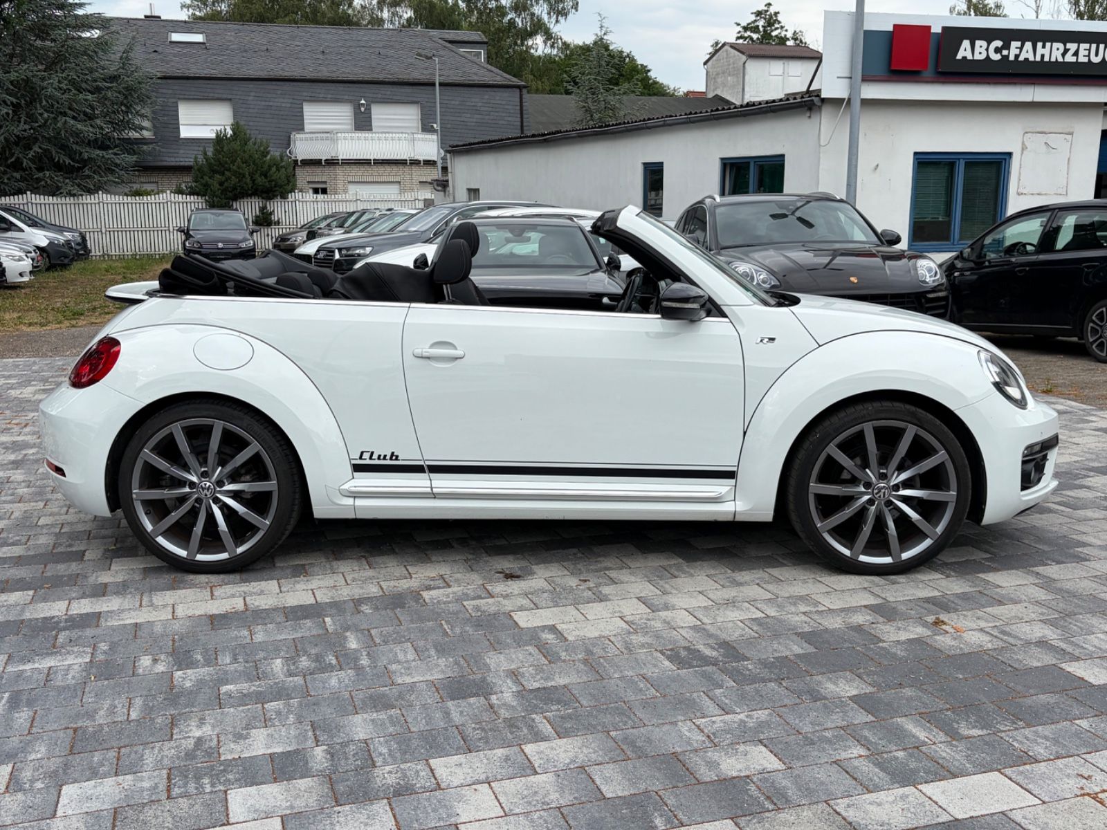 Volkswagen Beetle Cabriolet R-Line Club / Fender / Navi foto 4