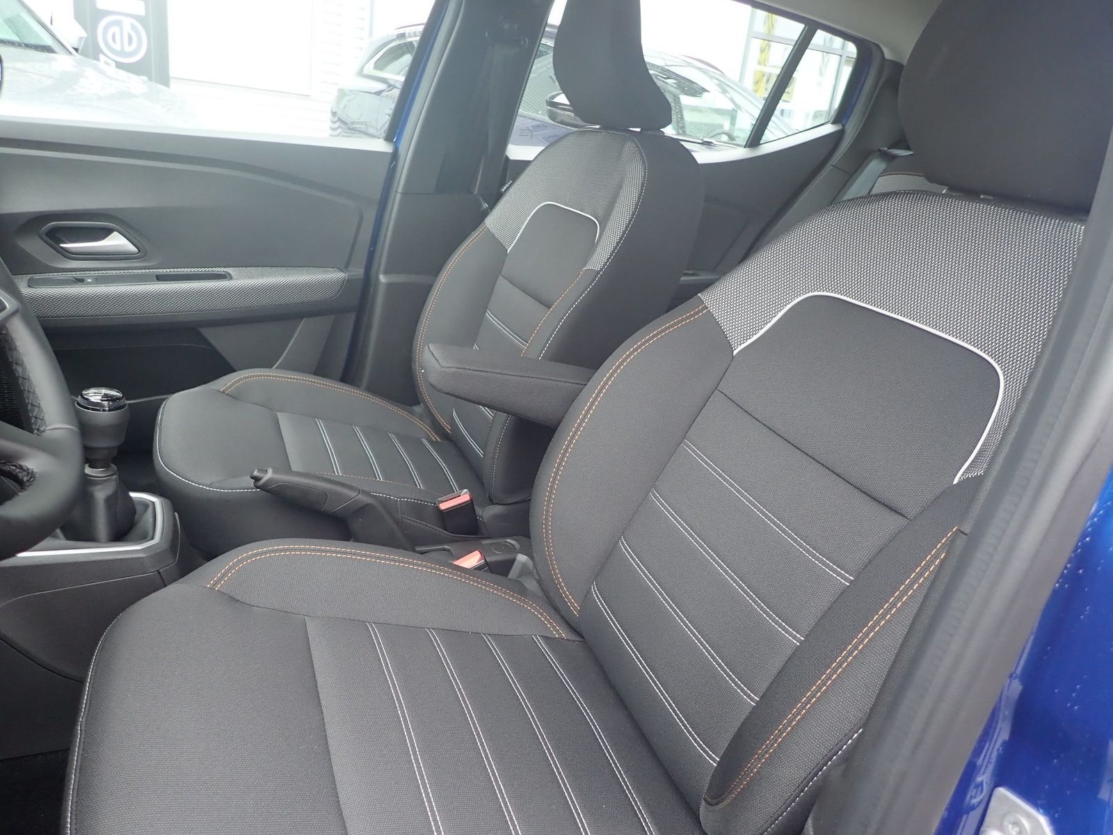 Fahrzeugabbildung Dacia Sandero Stepway Expression TCe 90