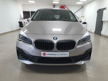 BMW 218 - 2