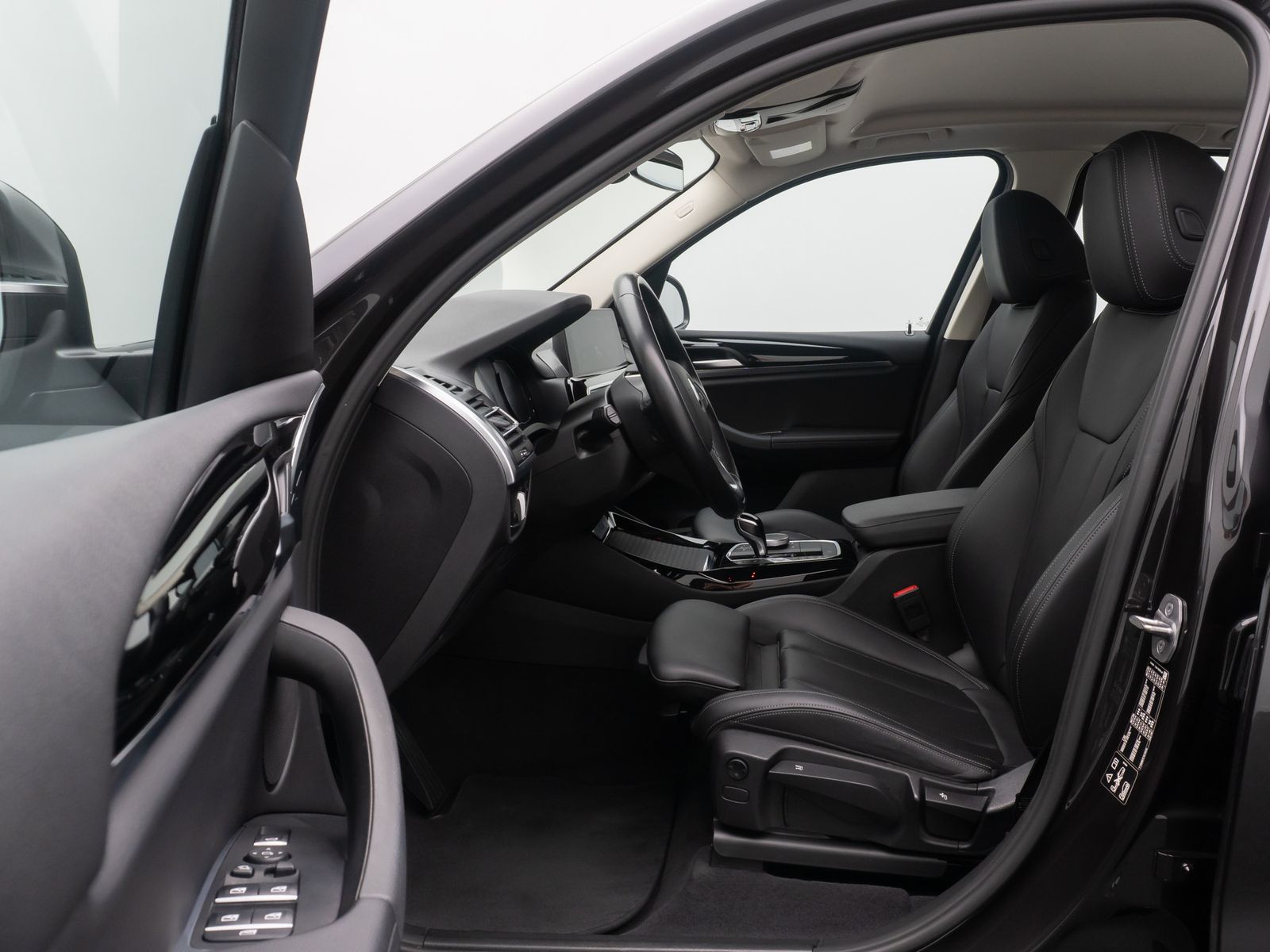 Fahrzeugabbildung BMW X3 xD20d Kamera DAB AHK Leder Sportsitz 19Zoll