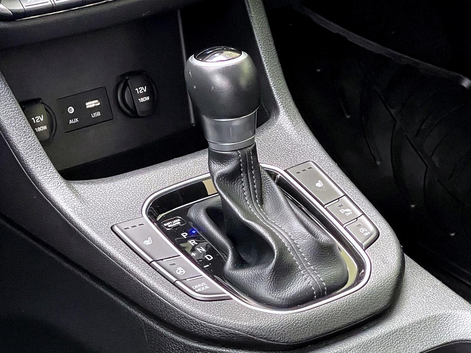 Hyundai i30 1,4 AUTOM. NAVI SITZHEIZ.SCHECKHEFT GARANTIE