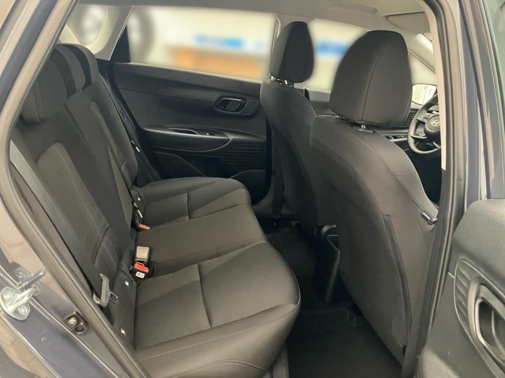 Fahrzeugabbildung Hyundai BAYON 1.0 T-GDI 6-MT Select Navi KAM PDC SpurH