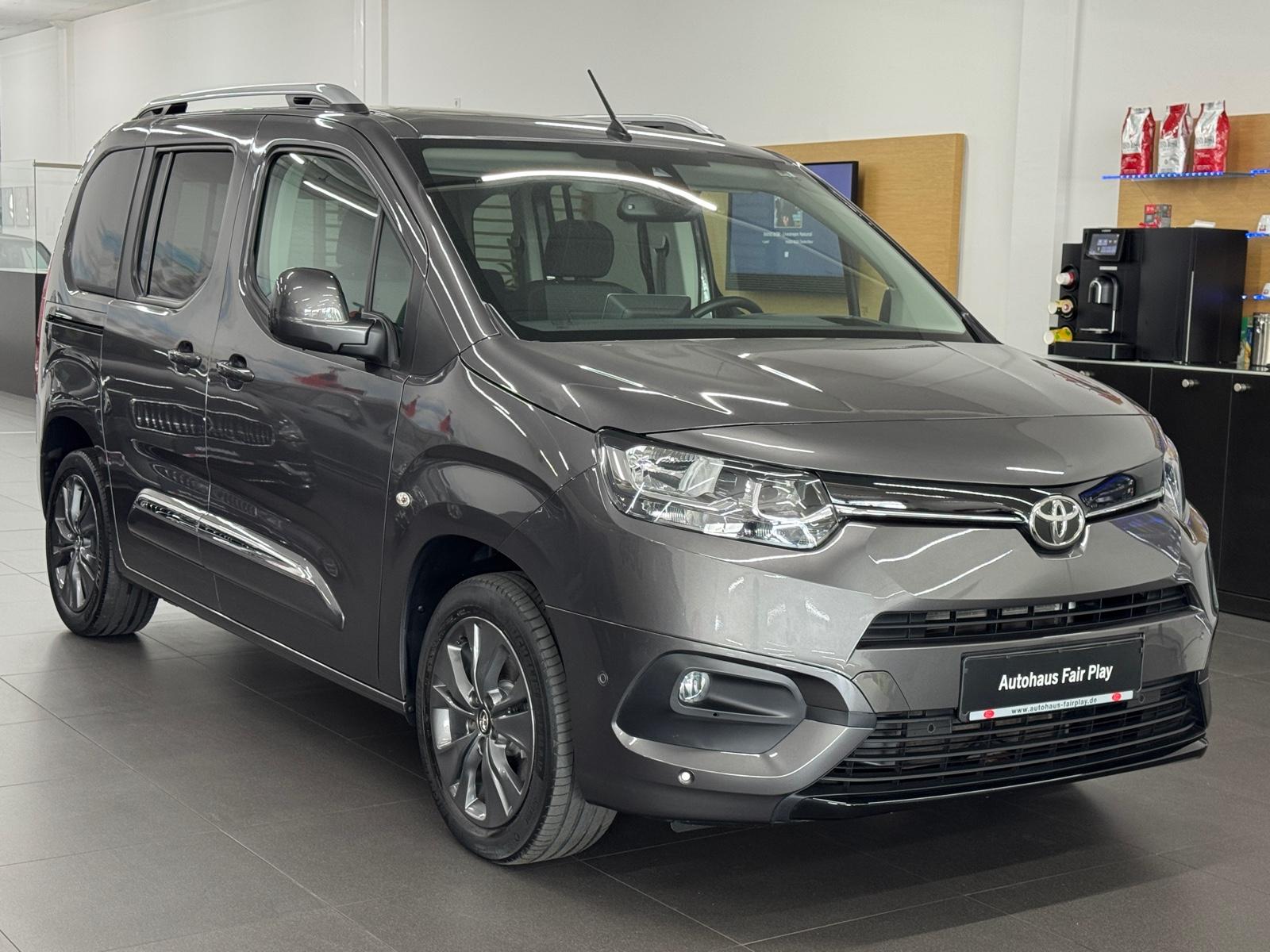Toyota Proace City Verso L1 Executive AUT. AHK/KAMERA