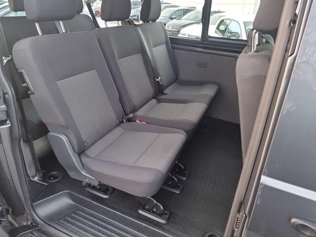 Fahrzeugabbildung Volkswagen T6 Transporter Kombi 2,0 TDI DSG 9-SITZER GRA PD