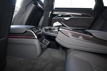 صورة مصغرة 41 لـ 2026 AUDI S8