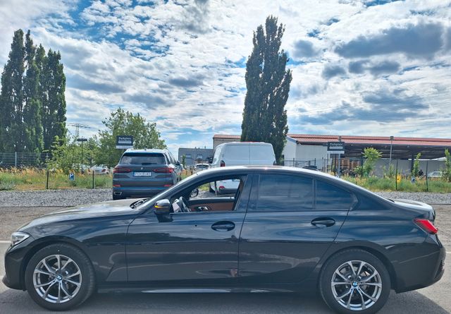 BMW 316d*Sport*Navi*LED*Leder*Ambient*SHZ*PDC