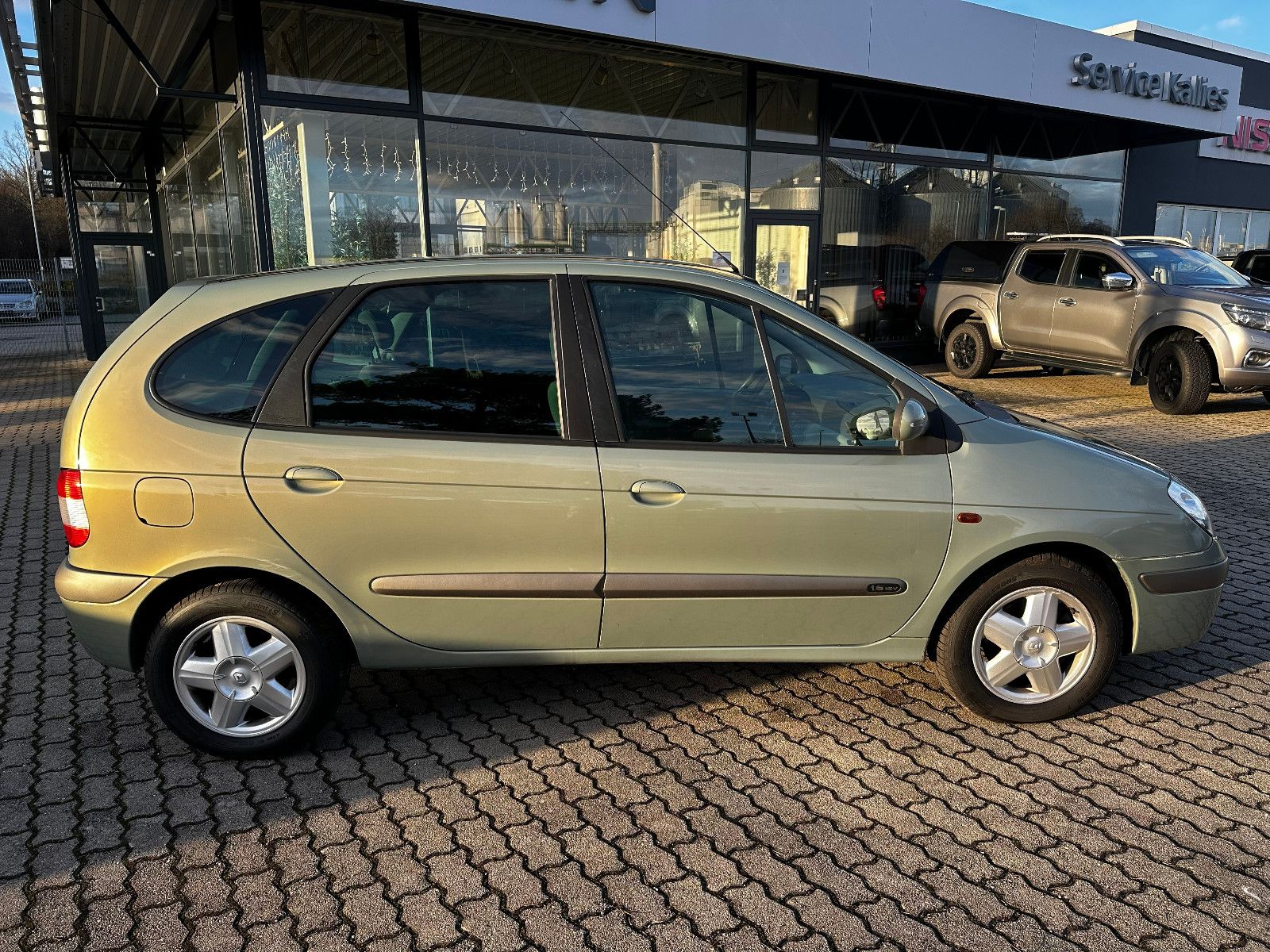Fahrzeugabbildung Renault Scenic