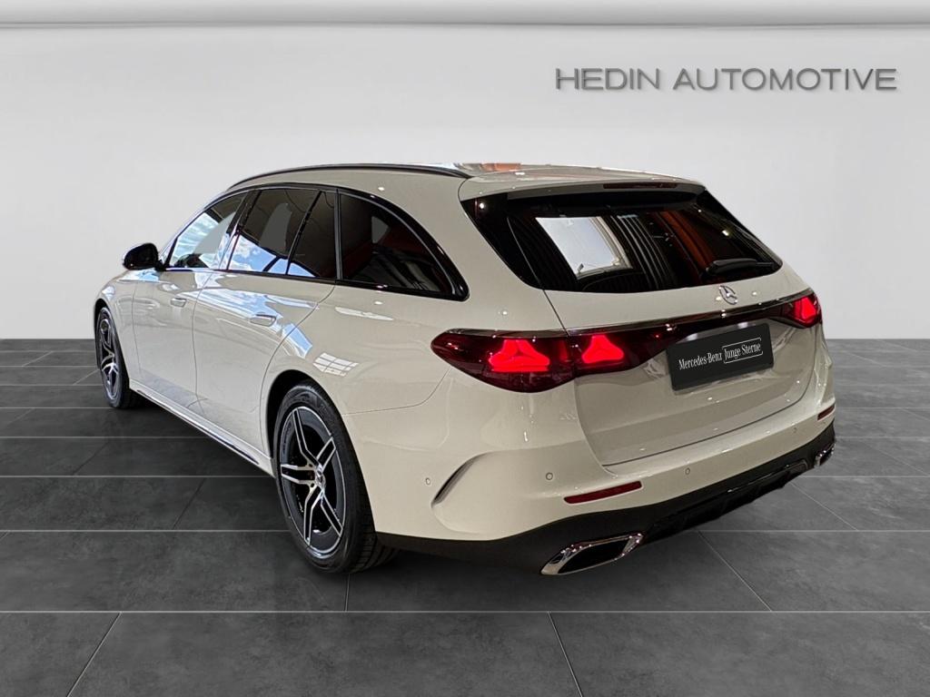 Mercedes-Benz E 220 d T 4M AMG|NIGHT|DISTR|360°|AHK|DIGI-Light