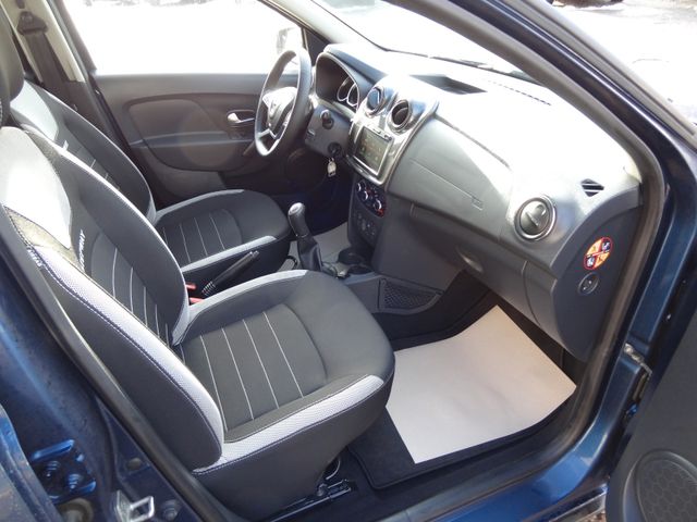 Fahrzeugabbildung Dacia Sandero II Stepway Prestige/1.Hd/Kam/Navi/