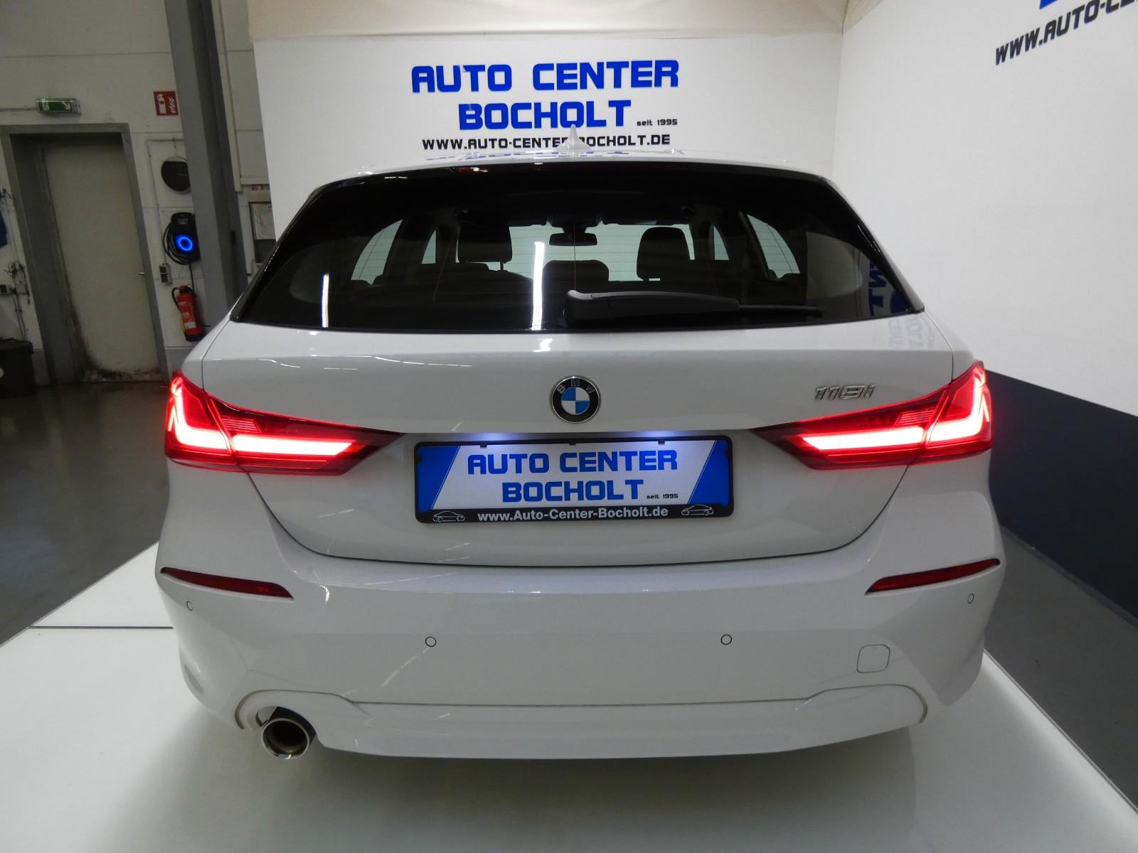 BMW 118 i Advantage*Aut*NaviProf*DAB*Apple CarPlay
