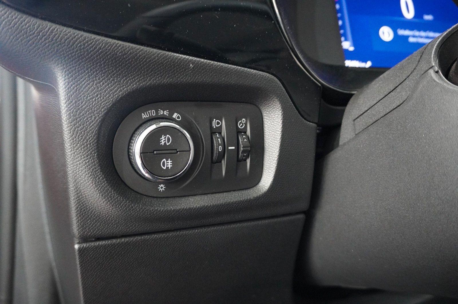 Fahrzeugabbildung Opel Corsa F 1.2 FACELIFT NAVI/LED/KAMERA/VIRTU./DAB+