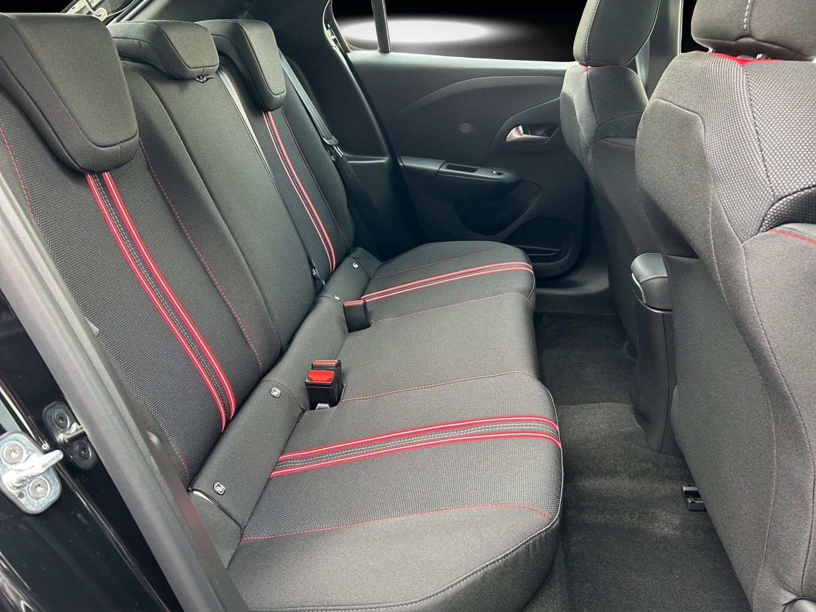 Fahrzeugabbildung Opel Corsa F 1.2 Turbo LED/SHZ/TEMPOMAT/USB/BLUETOOTH