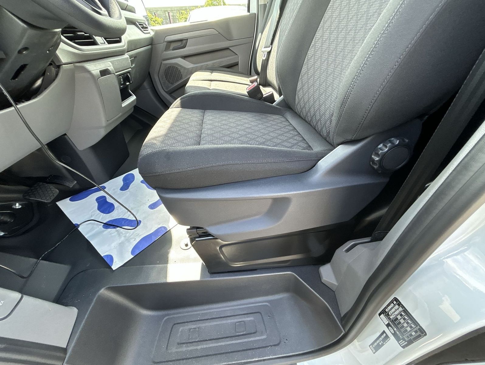 Volkswagen T7 Transporter - Bild 10