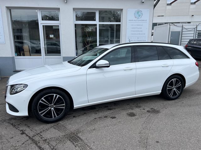 Mercedes-Benz E 220 d T*KeyFree+AHK+Voll-Leder*