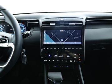 Hyundai TUCSON - 11
