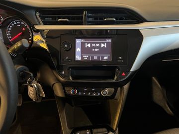 Fotografie 12 des Opel Corsa F Basis