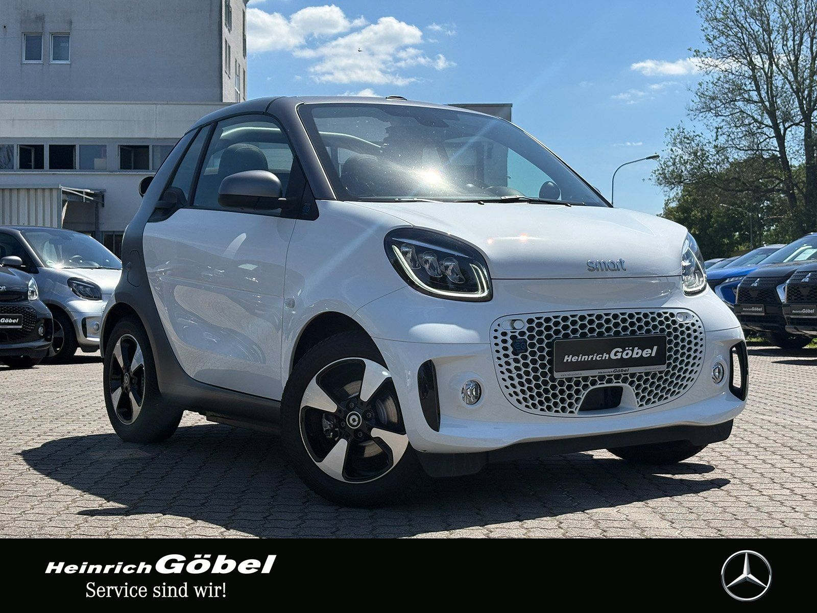 Fahrzeugabbildung Smart EQ CABRIO*EXCLUSIVE*22kW*ALLWETTER*WINTER-PAKET